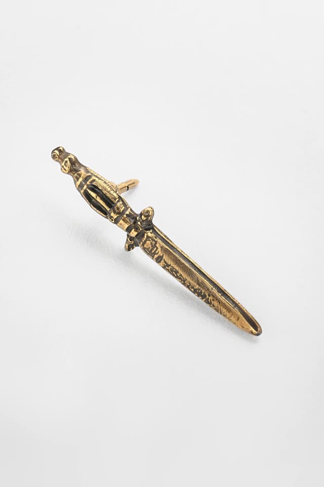 PIN ESPADA GUERRERA 1