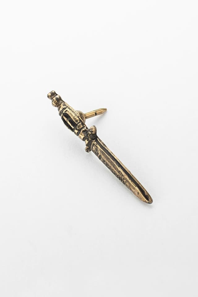 PIN ESPADA GUERRERA 2