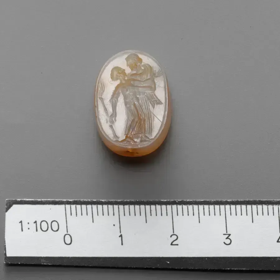 Crisoprasa en joyería: la piedra verde manzana y por qué escasea