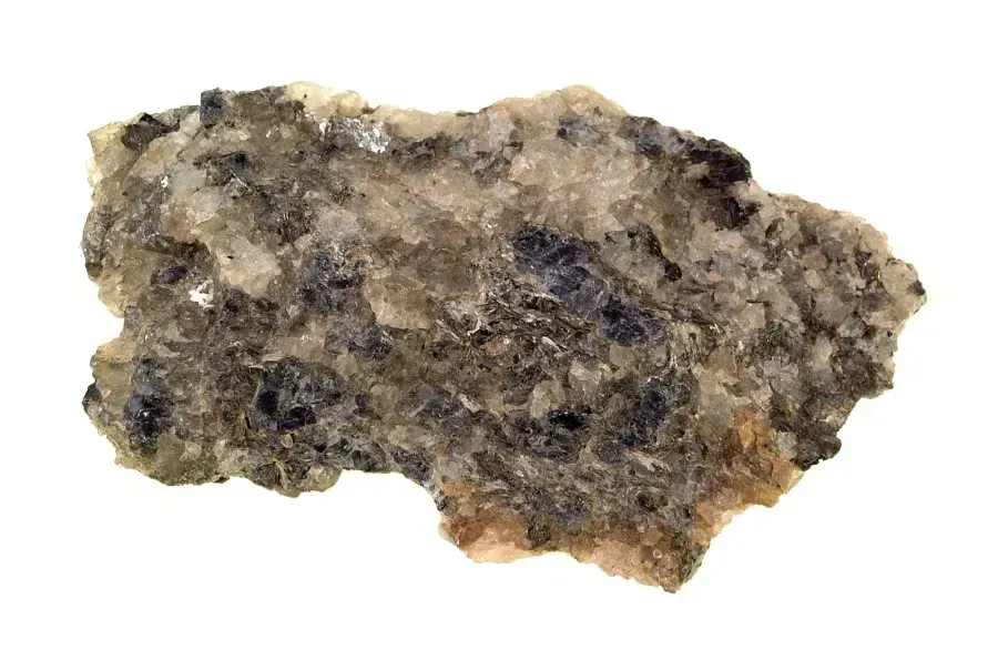 Iolita: la piedra de los vikingos, pleocroísmo azul violáceo y la fuerza de la visión