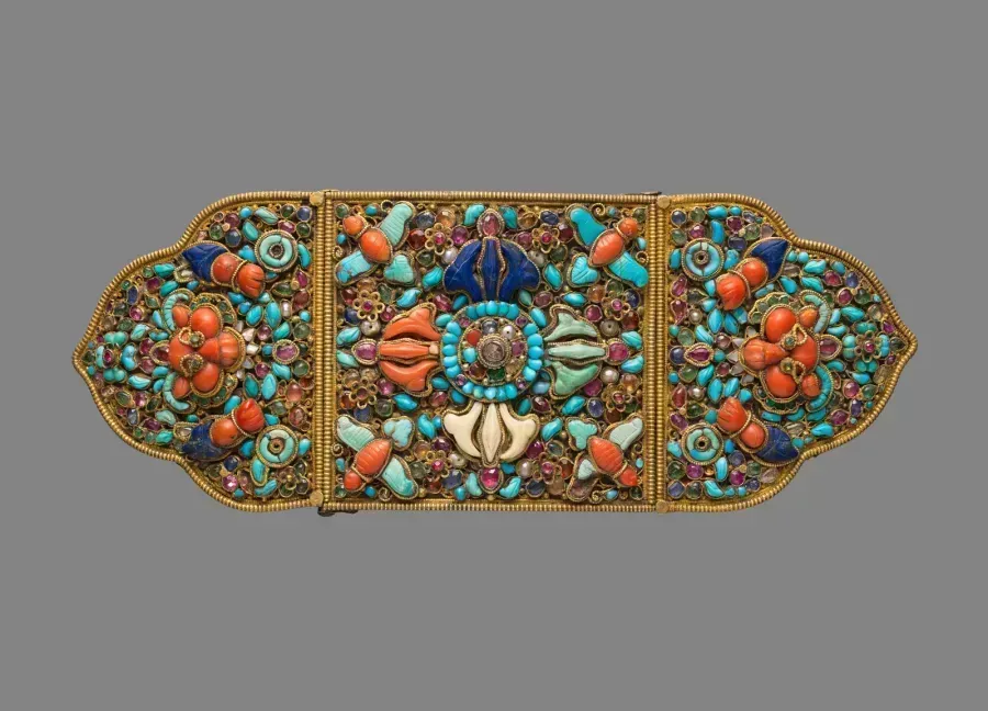 Anillos de múltiples piedras: combina gemas como un profesional