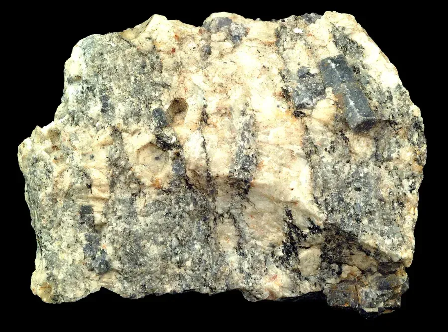 El zafiro: química, geología, historia y cuidado de la piedra
